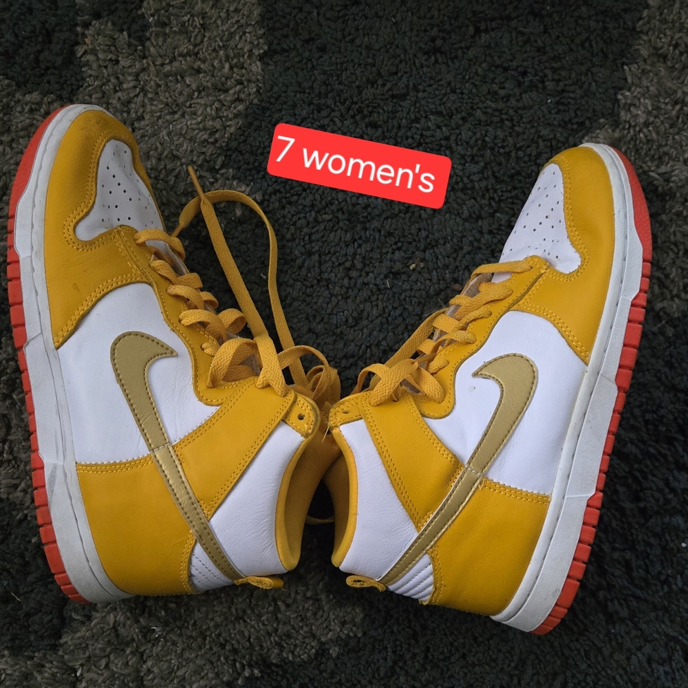 Nike Dunk High University GOLD Women's